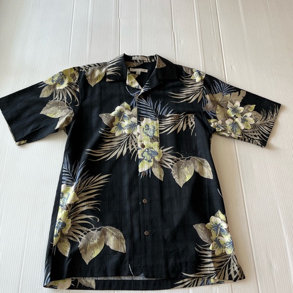 Geoffrey Beene 100% Silk Hawaiian Button Up Short Sleeve Black Tan Floral Small - Picture 2 of 10